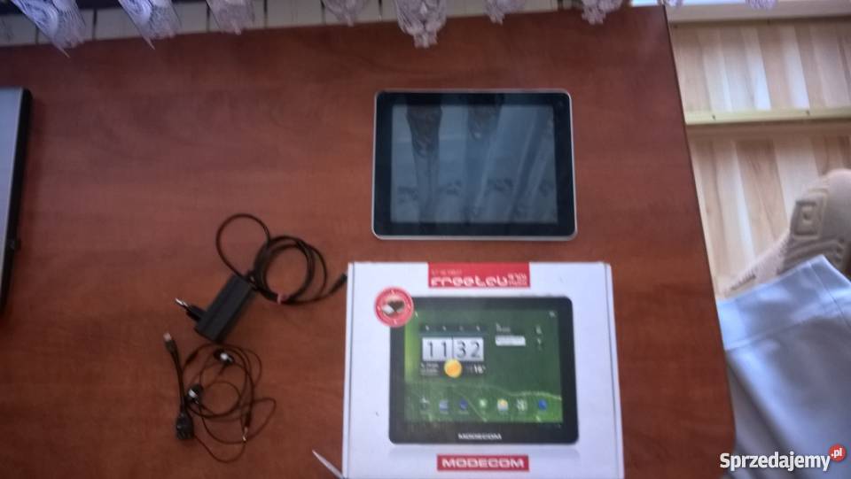 tablet madecom freetab 9701 hdmi Przekątna ekranu 9.7 Tablety i palmtopy Szczerców sprzedam