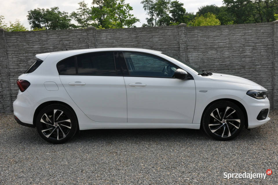Fiat Tipo 14 120 TJet hatchback LED Navi Kamera Dąbrowa Górnicza