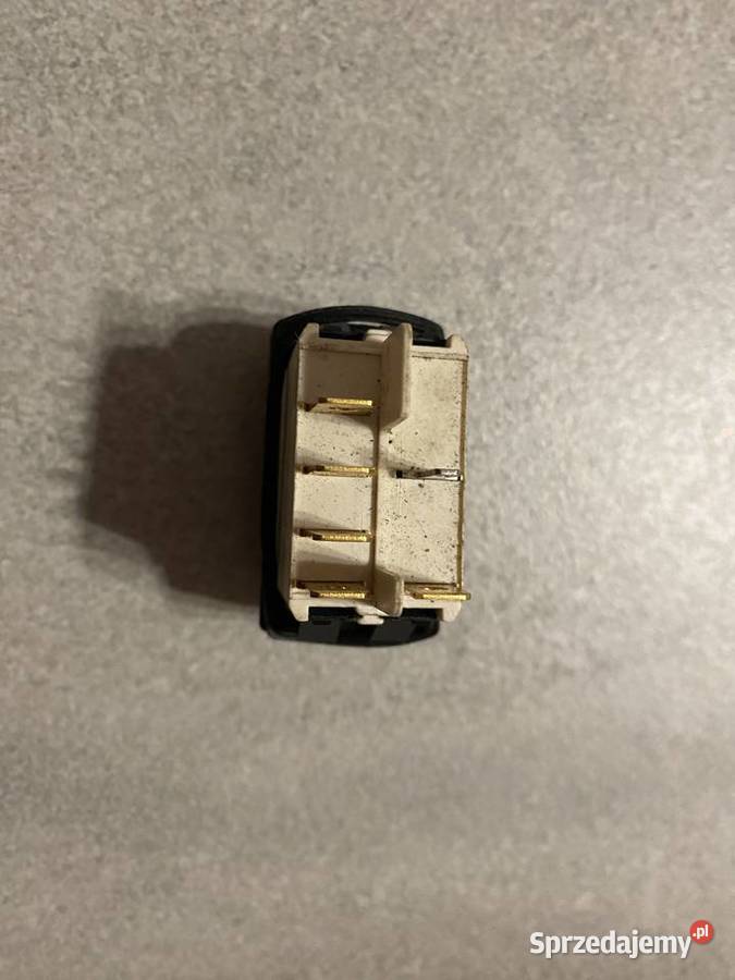 Sprzedam przełącznik podnośnika Massey Ferguson