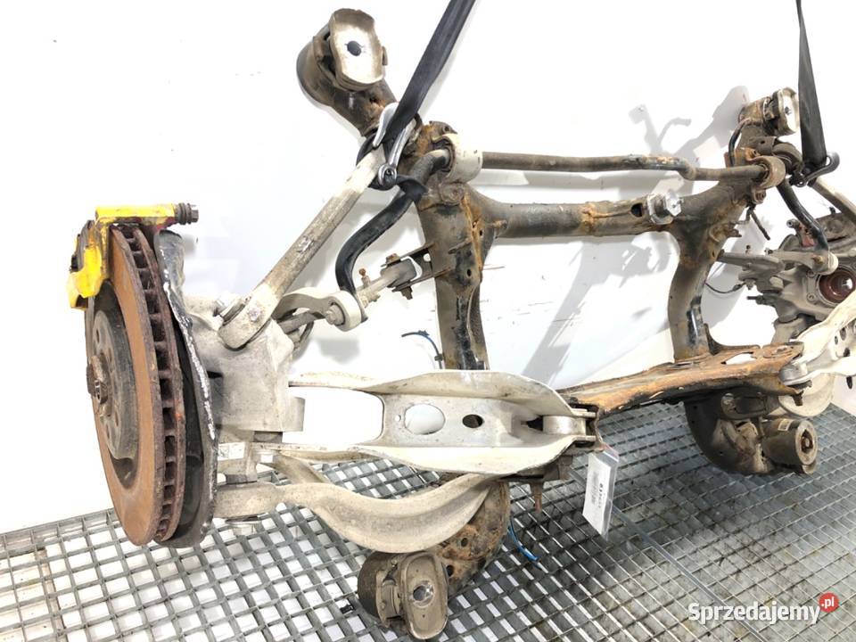 BELKA TYŁ AUDI Q8 SUV 4M0500025 TYLNA