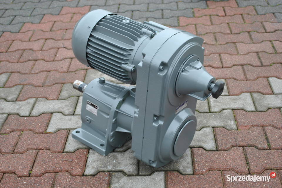 Motoreduktor dwubiegowy 1525kw z regulacją Kargowa