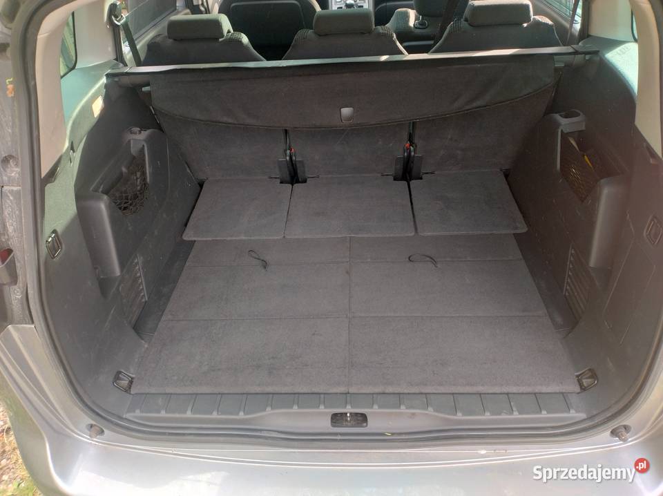 Peugeot 5008 Salon VAT23 Świetny stan oszczędny światła przeciwmgielne sprzedam