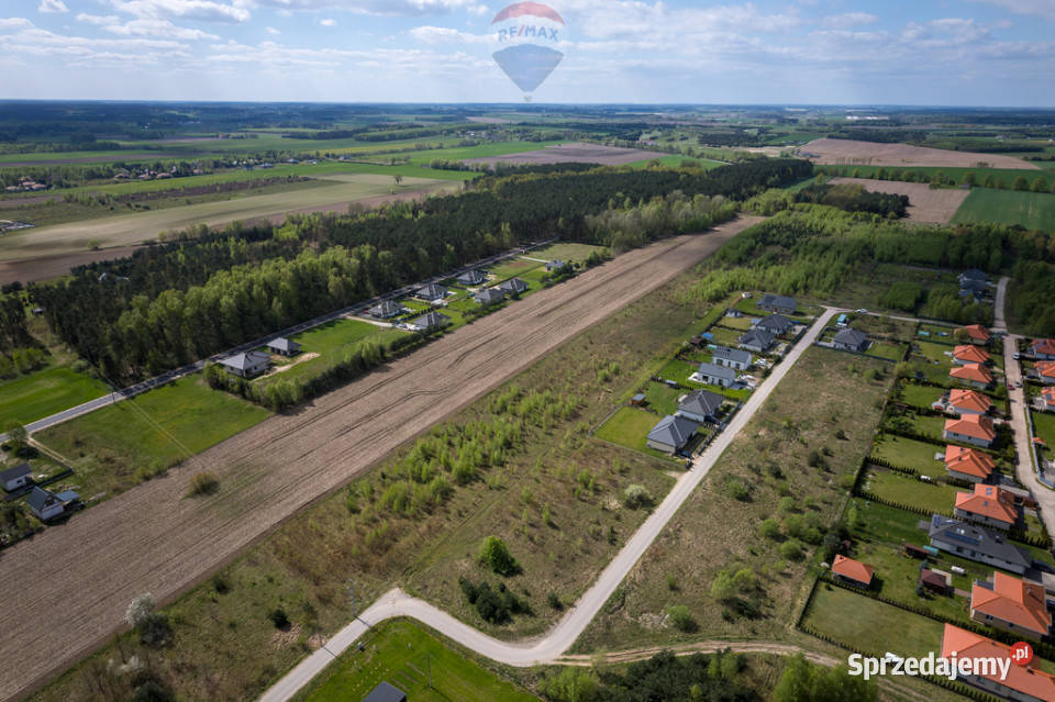 Działka budowlana z prywatnym lasem w Błędowie Błędowo