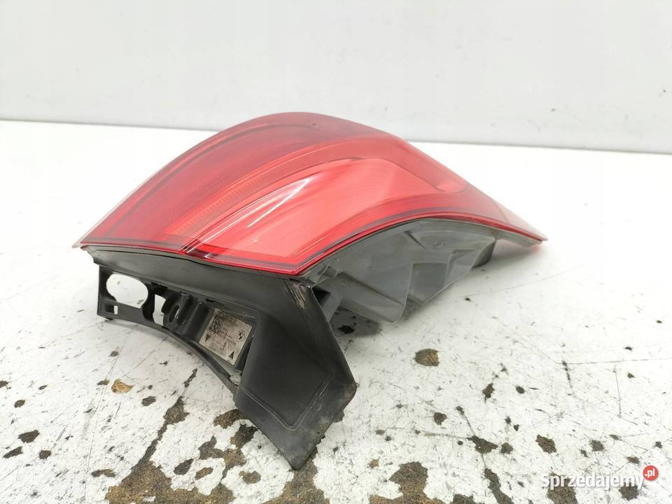 LAMPA TYŁ LEWA KOMBI TOURING H3737220906 Bmw Lampy tylne Lampy tylne