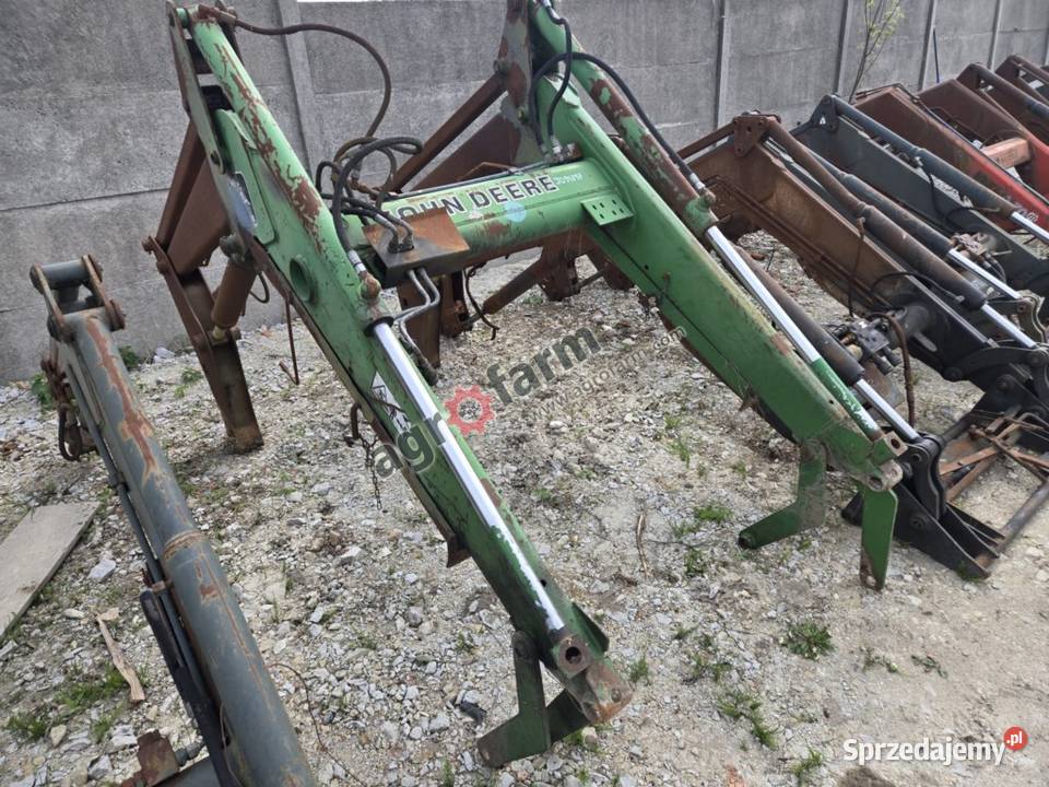 Ładowacz czołowy John Deere Byków