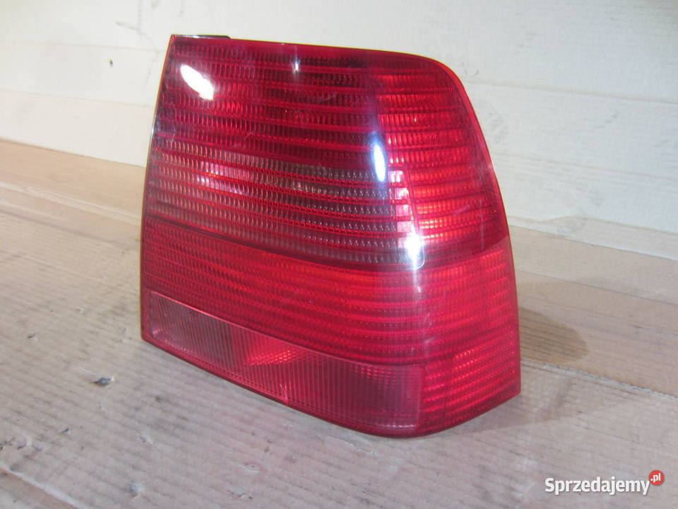 lampa prawa tył tylna vw bora sedan Szczecin