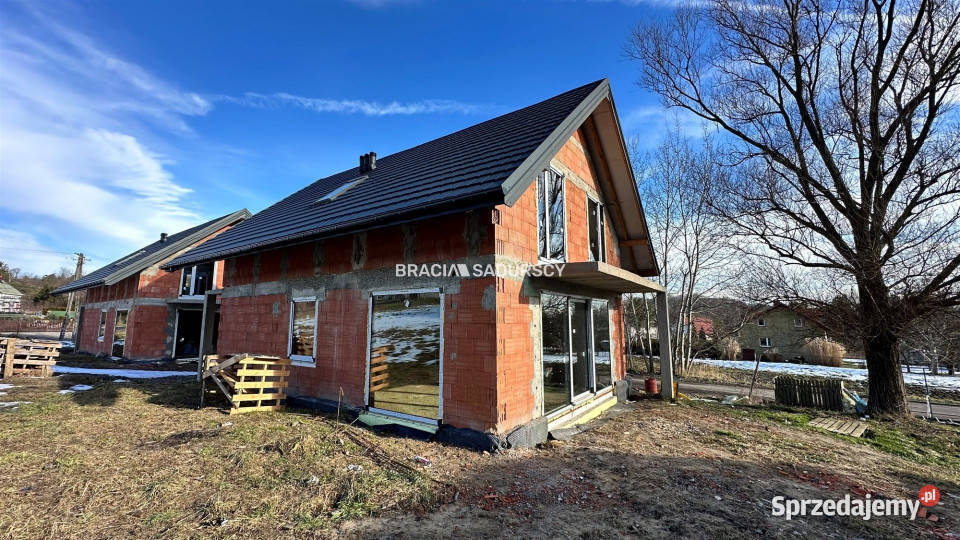 sprzedaży domu wolnostojącego 12317m2 Grojec