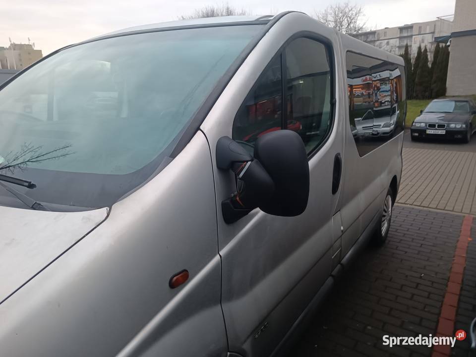 Opel Vivaro 19 TDI 2003r 6 osób 2700 dmc 288130km
