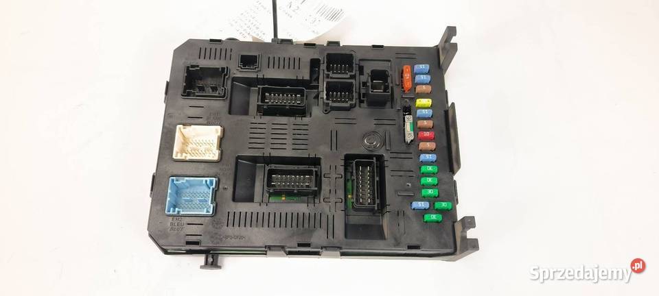 SKRZYNKA BEZPIECZNIKÓW PEUGEOT 307 Lipno