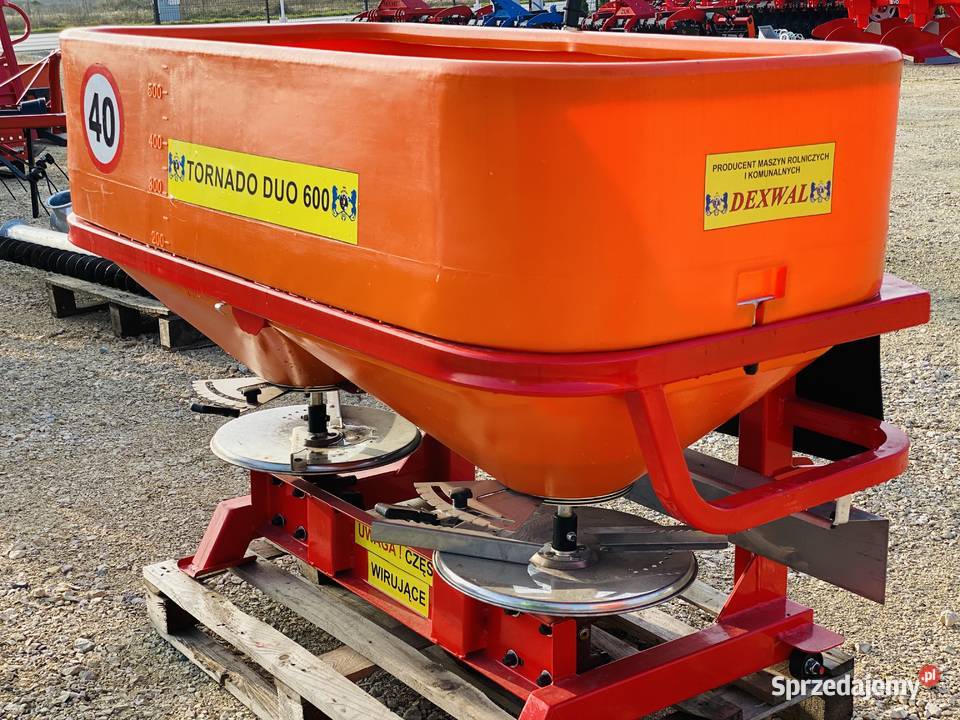 Rozsiewacz Nawozów Tornado 600L850 LIFT nieuszkodzony Pasturka
