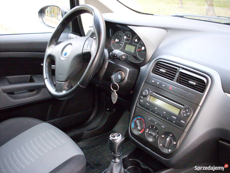 Sprzedam Fiata Grande Punto 2007 8V 77 salon przyciemniane szyby sprzedam