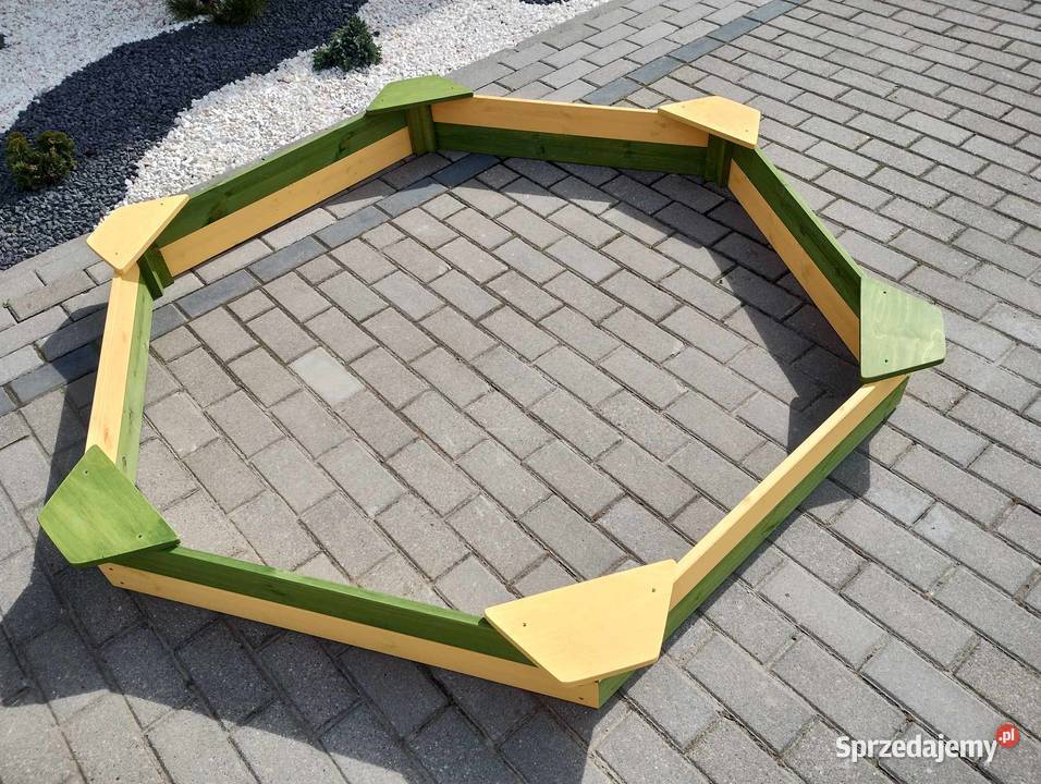 piaskownica drewniana sześciokątna kwadratowa Bartniczka