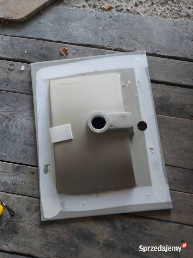 Nowa umywalka 615 x 47