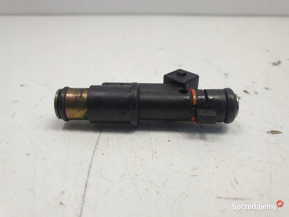 WTRYSKIWACZ Peugeot 607 22 16V 01F004A osobowe lubelskie Chełm