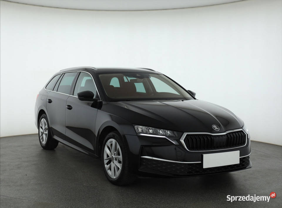 Skoda Octavia 15 eTSI mHEV Octavia Piaseczno