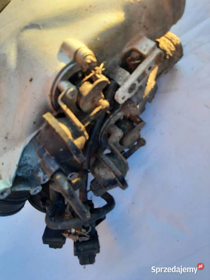 Opel Vectra B 25 V6 Kolektor ssący 90499560 Ksawerów