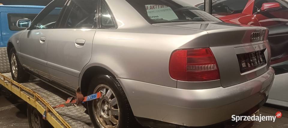 Audi A4 B5 FL Na części a33 LY7W 16 AVP osobowe Myszków