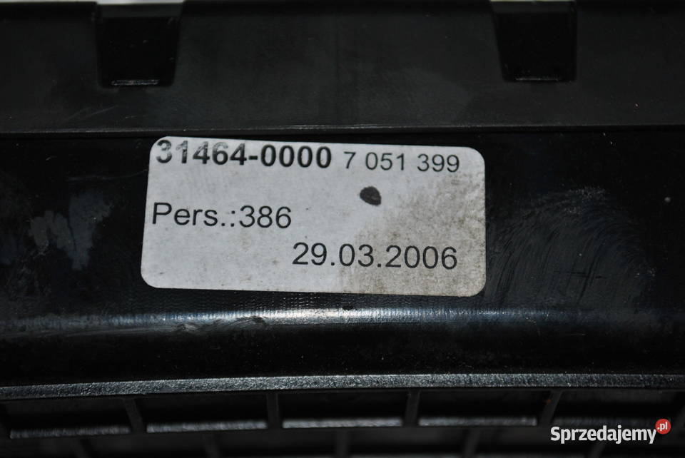 Osłona konsoli centralnej BMW E60 E61 przedlift deski rozdzielcze, konsole Poręba