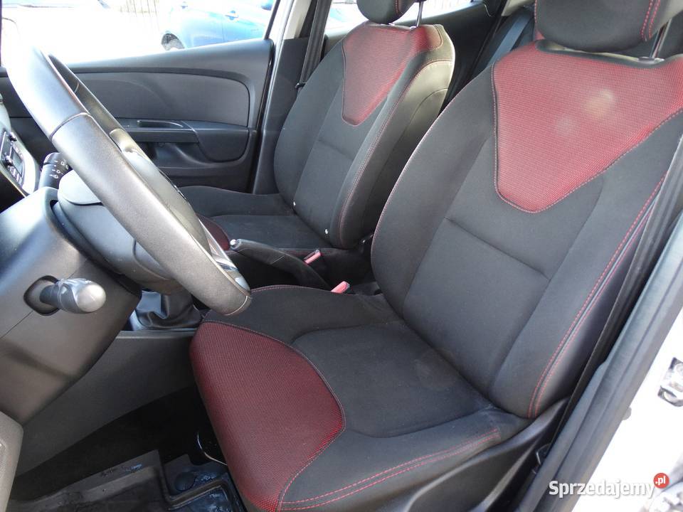 Renault Clio IV 15DCi wypożyczalnia wynajem małopolskie Przebieczany wynajem pojazdu