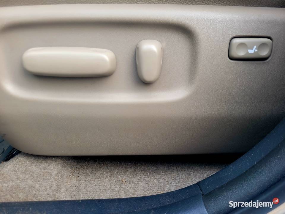 Toyota RAV4 4x4 22diesel hak najbogatsza wersja nieuszkodzony Czechowice-Dziedzice sprzedam