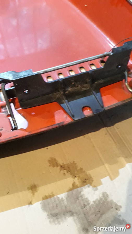 Metalowa maska z zawiasami do traktorka kosiarki Gorzów Wielkopolski