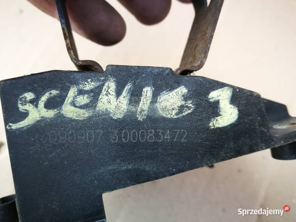 Odbój maski Scenic 3 III prawy lewy 625580028R Międzychód