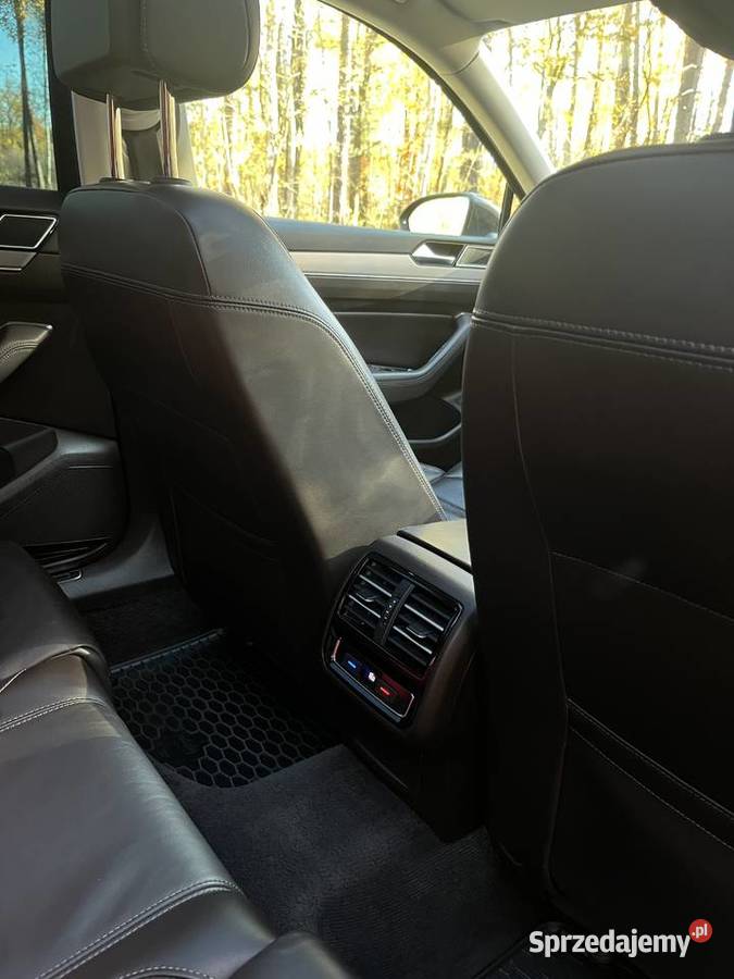 VW Passat B8 20 BiTURBO 300 DSG 4x4 Virtual diesel