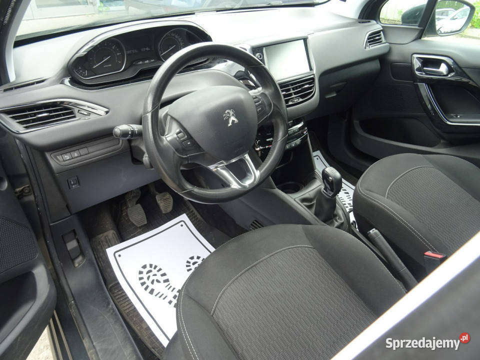 Peugeot 208 Samochód z polskiego salonu niski Łódź sprzedam