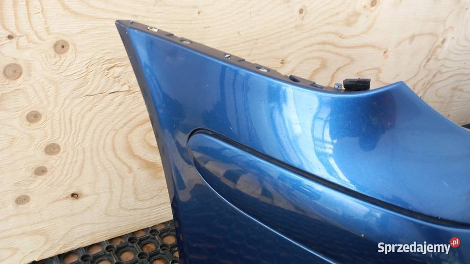 MERCEDES W203 LIFT ZDERZAK PRZÓD HALOGEN C345 Zbierkowo