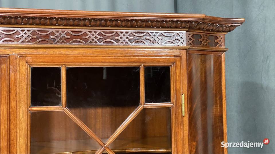 Duża witryna w stylu angielskim Chippendale Budno