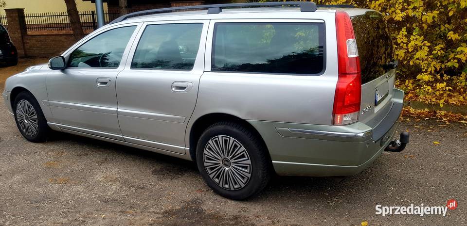 Volvo V70 Xenon Grzane Fotele Webasto Hak Skóra sprzedam