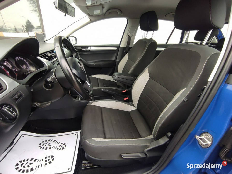 koda RAPID Iszywł klima elszyby x4 wielofunkcja aluminiowe felgi sprzedam