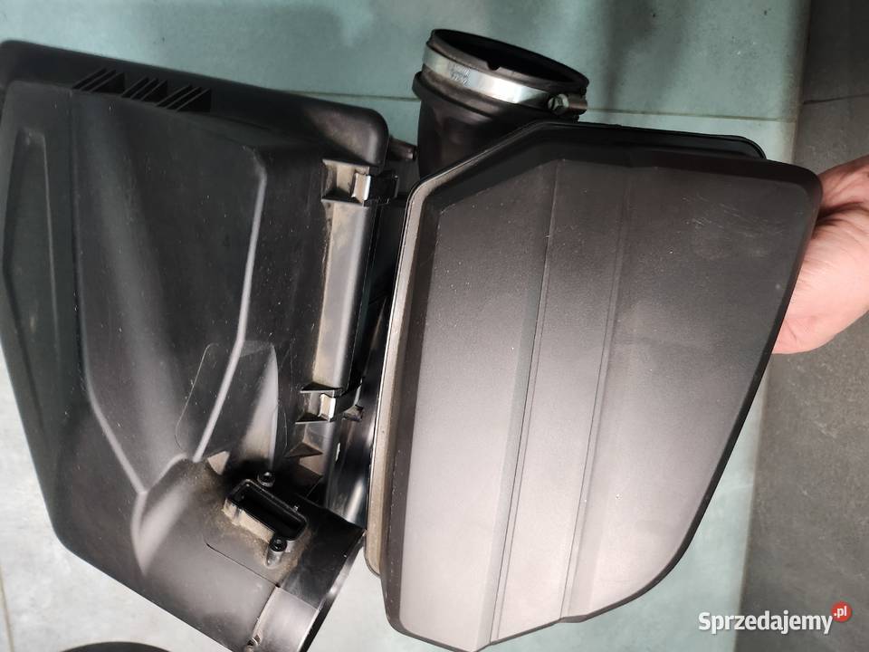 Obudowa filtra powietrza BMW OE 3 G20 benzyna Gdańsk