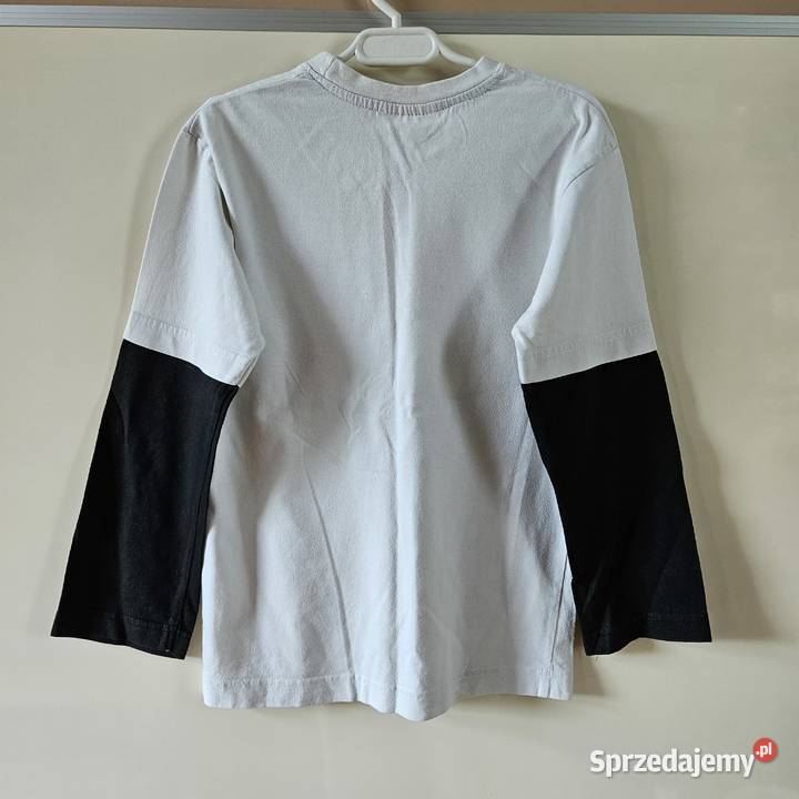 Tshirt z długim rękawem i ciekawą aplikacją Ostrów Wielkopolski