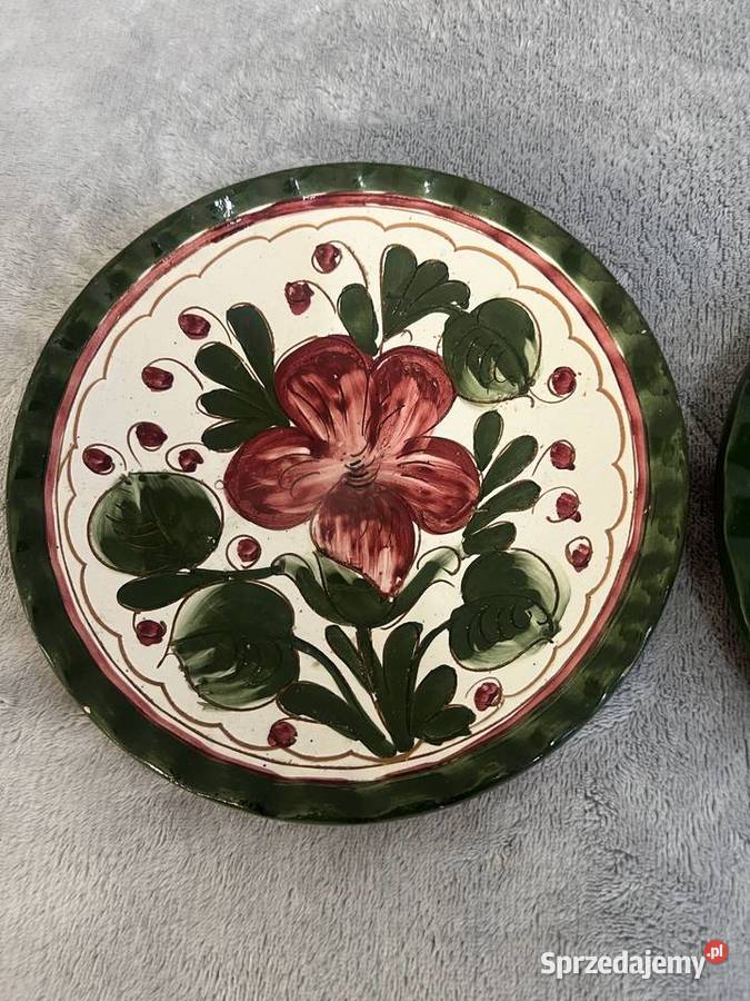 Talerze zestaw ozdobnych talerzy z kwiatem Jasło