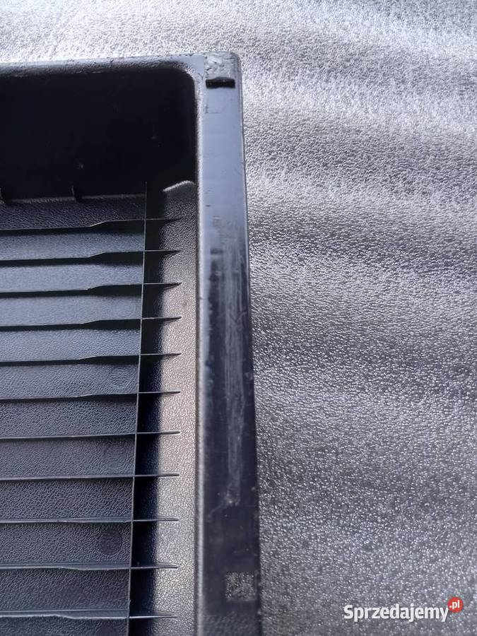 Mitsubishi Pajero II szuflada schowek na kasety Bukownica sprzedam