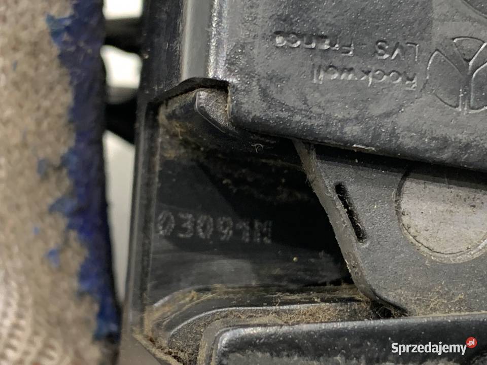 ZAMEK DRZWI PRAWY PRZÓD AUDI A4 B6 Kombi 0005