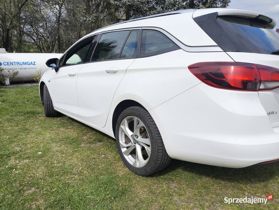 Opel Astra K 2017 r nieuszkodzony łódzkie Łowicz