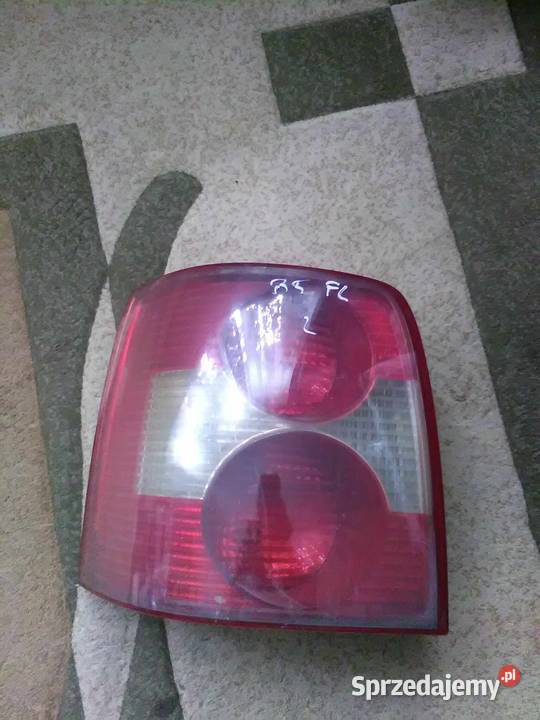 VW Passat Rok produkcji 2002 Lampy tylne Płock