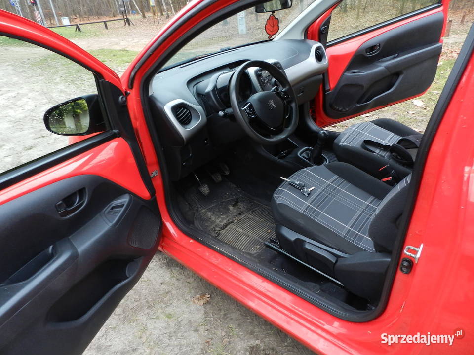Peugeot 108 małe tanie serwisowane niezawodne radio sprzedam