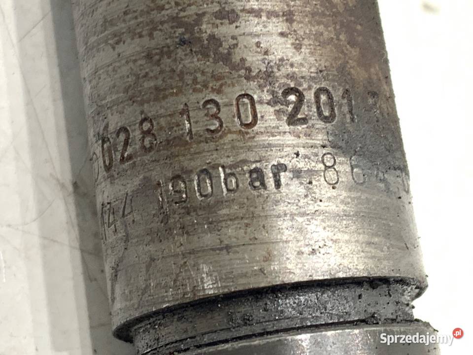 WTRYSKIWACZE KOMPLET AUDI A3 8L 028130201 19 110