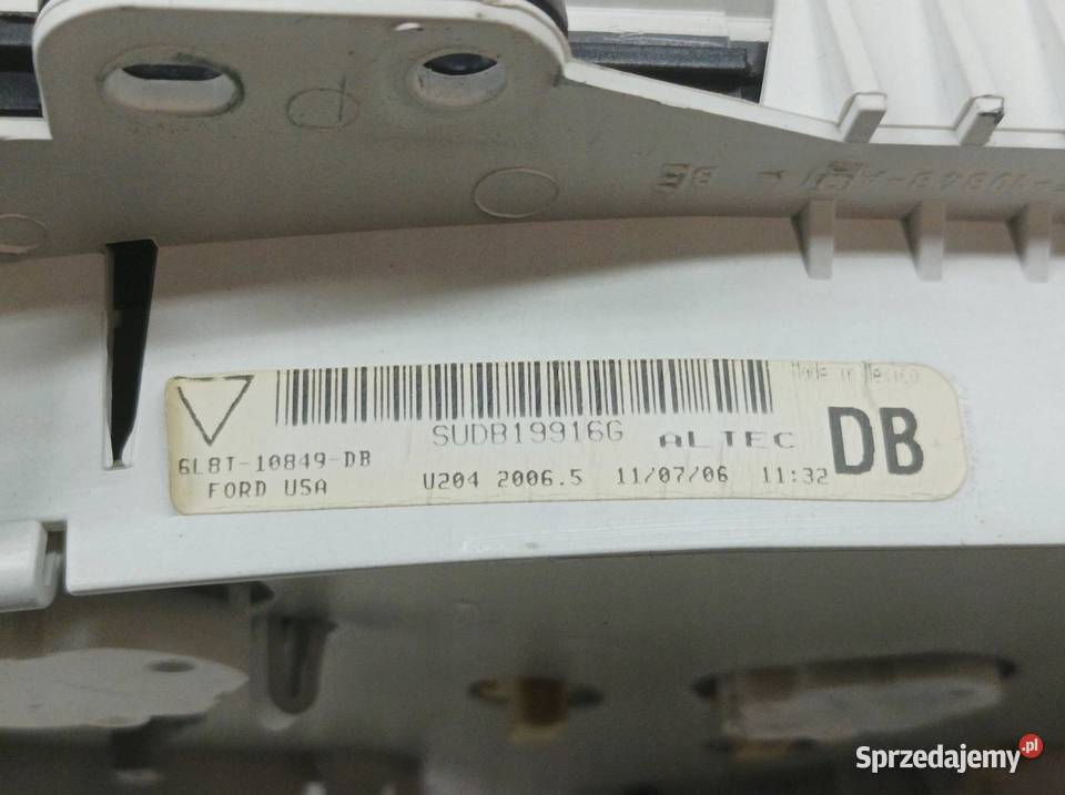 LICZNIK 6L8T10849DB Ford Maverick II 20002008 osobowe