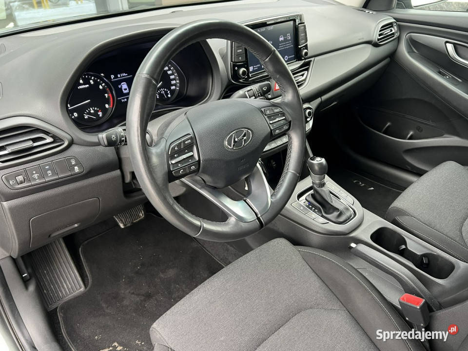 Hyundai i30 I30 FASTBACK 15 TGDI Smart 48v AT ABS Piotrków Trybunalski