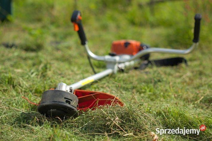 Koszenie trawy kosą spalinową Czersk