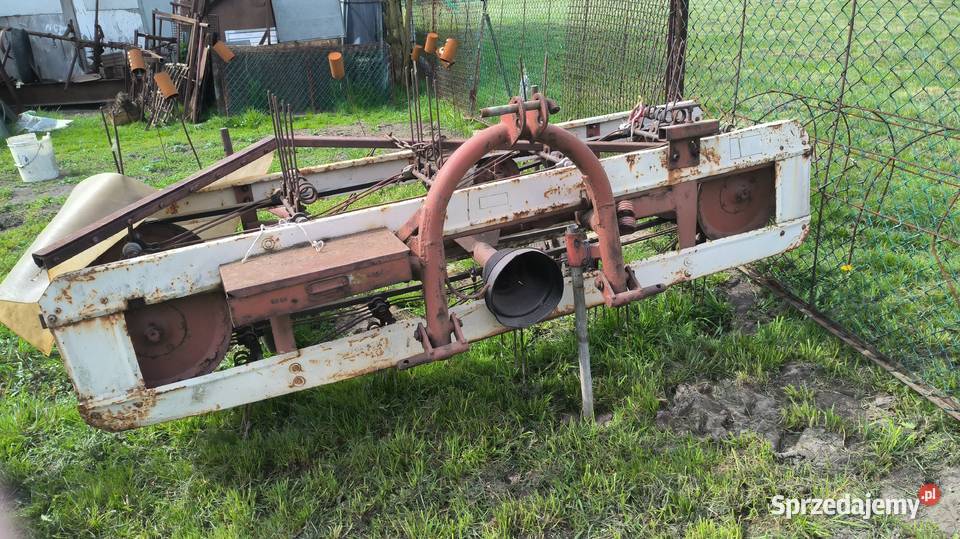 Zgrabiarka pasowa AKPIL przetrząsaczo Sarnów