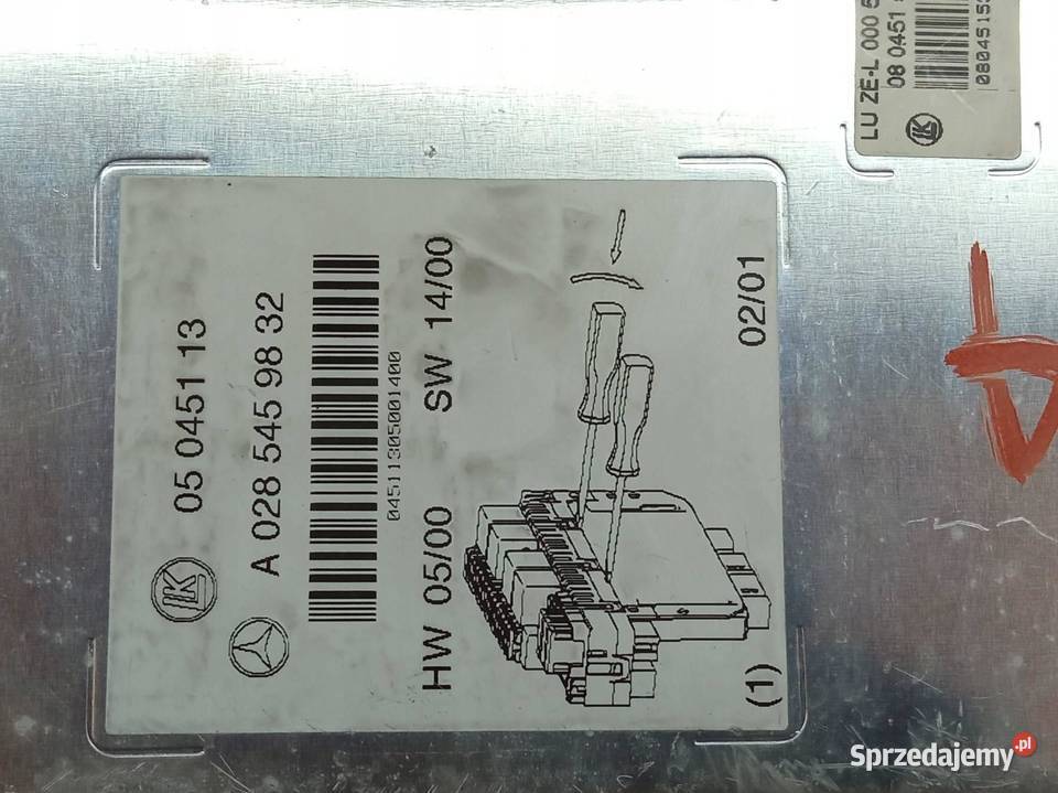 SKRZYNKA BEZPIECZNIKÓW SAM A0285459832 Mercedes Rok produkcji 2001 świętokrzyskie