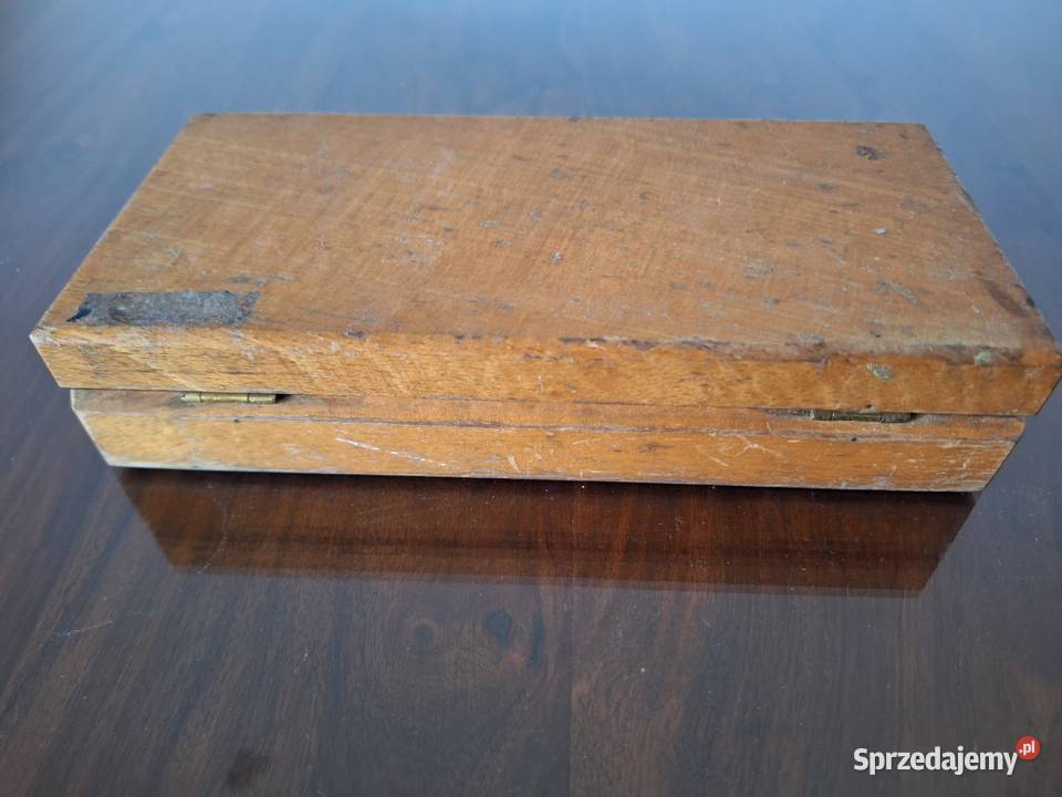 Zestaw odważników niemieckich w drewnianym etui