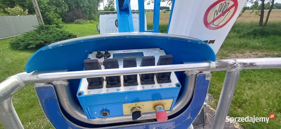 Nissan Cabstar NT400 Socage zwyżka podnośnik Rok produkcji 2016 Żabia Wola sprzedam