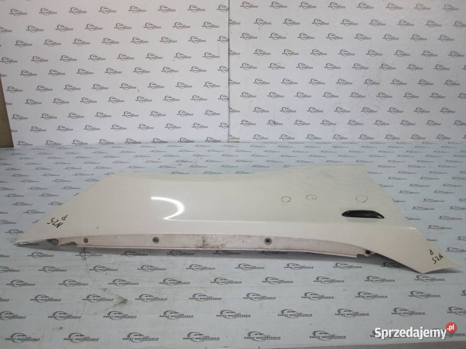 BMW E82 10r błotnik prawy przód Błotniki świętokrzyskie