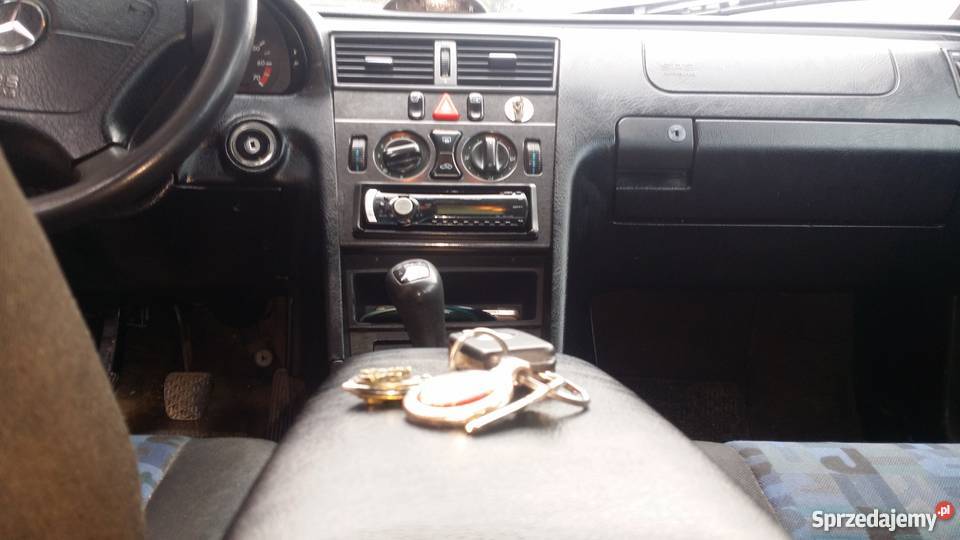 Mercedes w202 LPG dobrze wyposażony lakier metallic C-klasa śląskie sprzedam